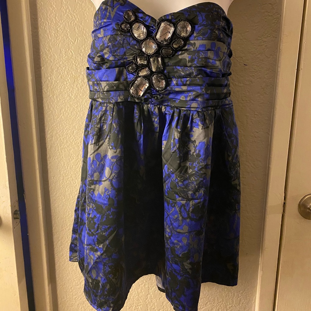 Torrid Strapless Top